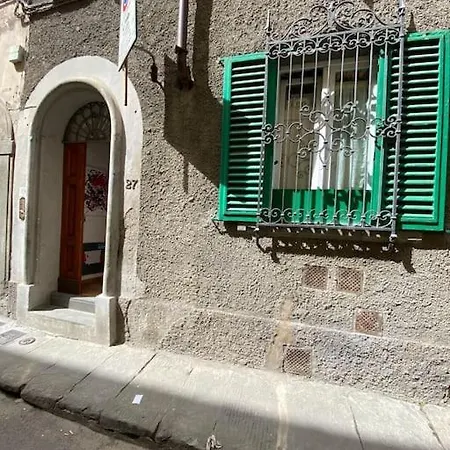 George'S House-3